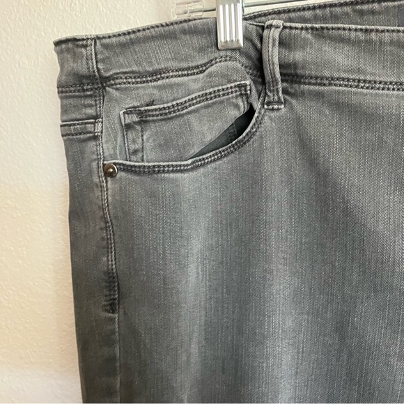 J Jill Charcoal Gray Authentic Fit Slim Ankle Jeans-18 - Picture 3 of 8